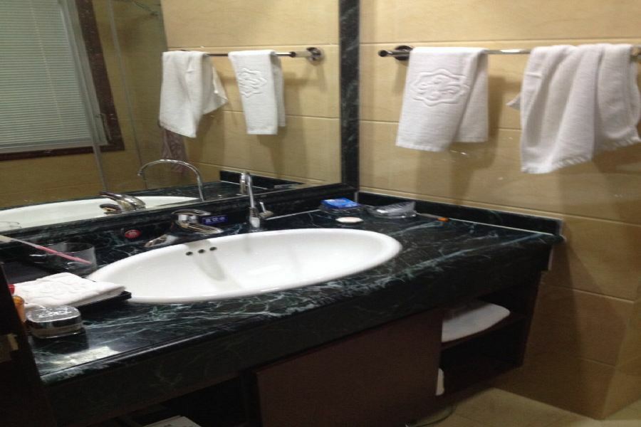 Weihai Happy Hot Spring Hotel 外观 照片