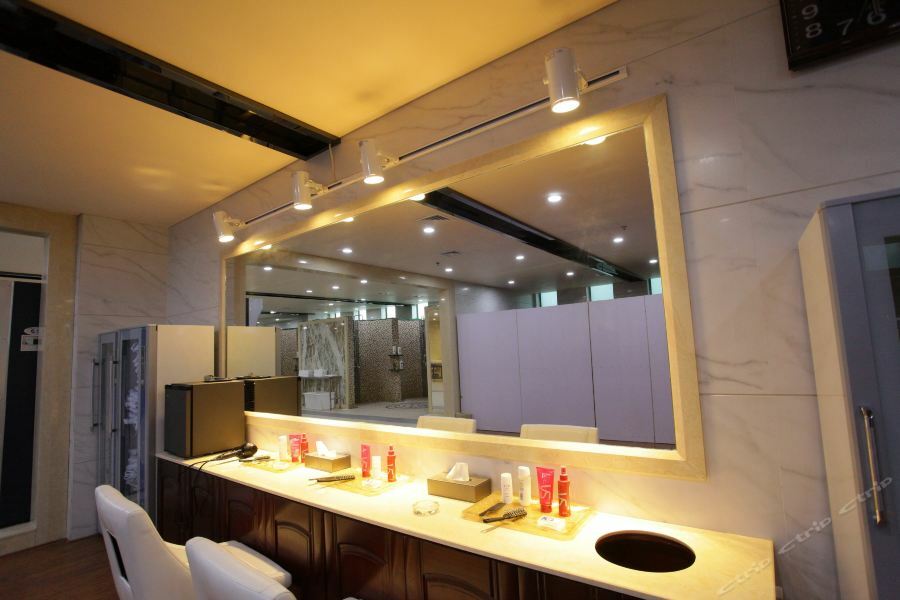 Weihai Happy Hot Spring Hotel 外观 照片