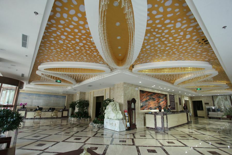 Weihai Happy Hot Spring Hotel 外观 照片